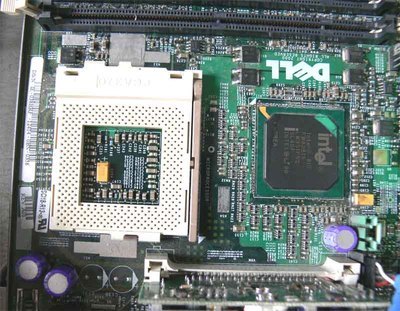 IBM顯示器拆機配件優惠出售，主機及內存僅260元